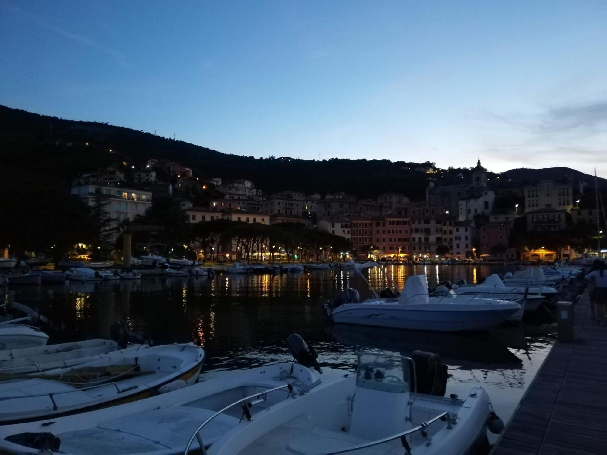 Ca' Tinetto Villa Fezzano  Luaran gambar